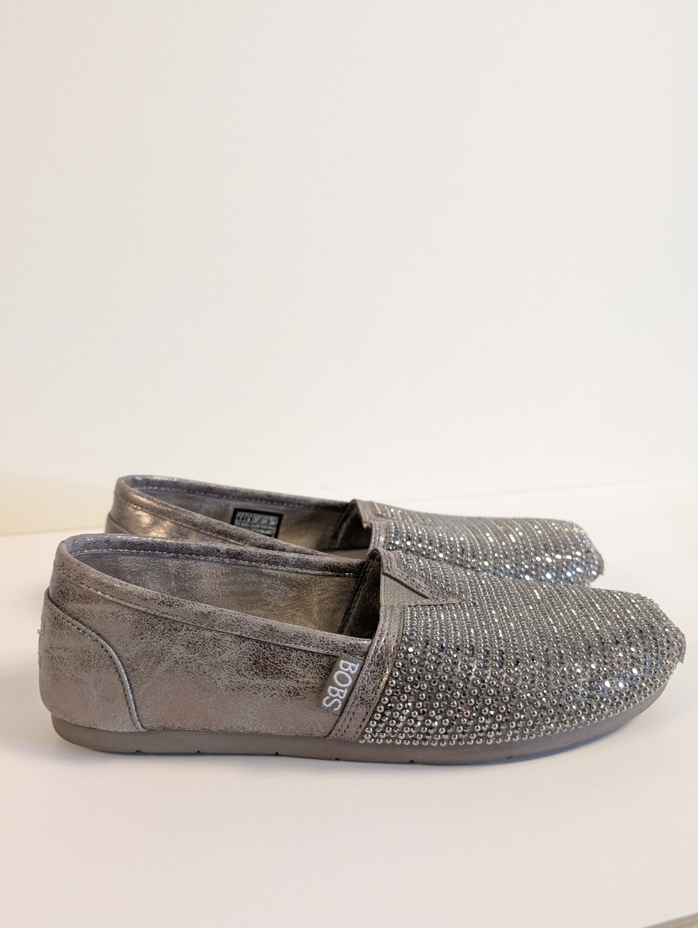 BOBS Skechers Rhinestone Slip On Flats Shoes Pewter Sparkle Memory Foam Comfy 7 - Picture 2 of 14